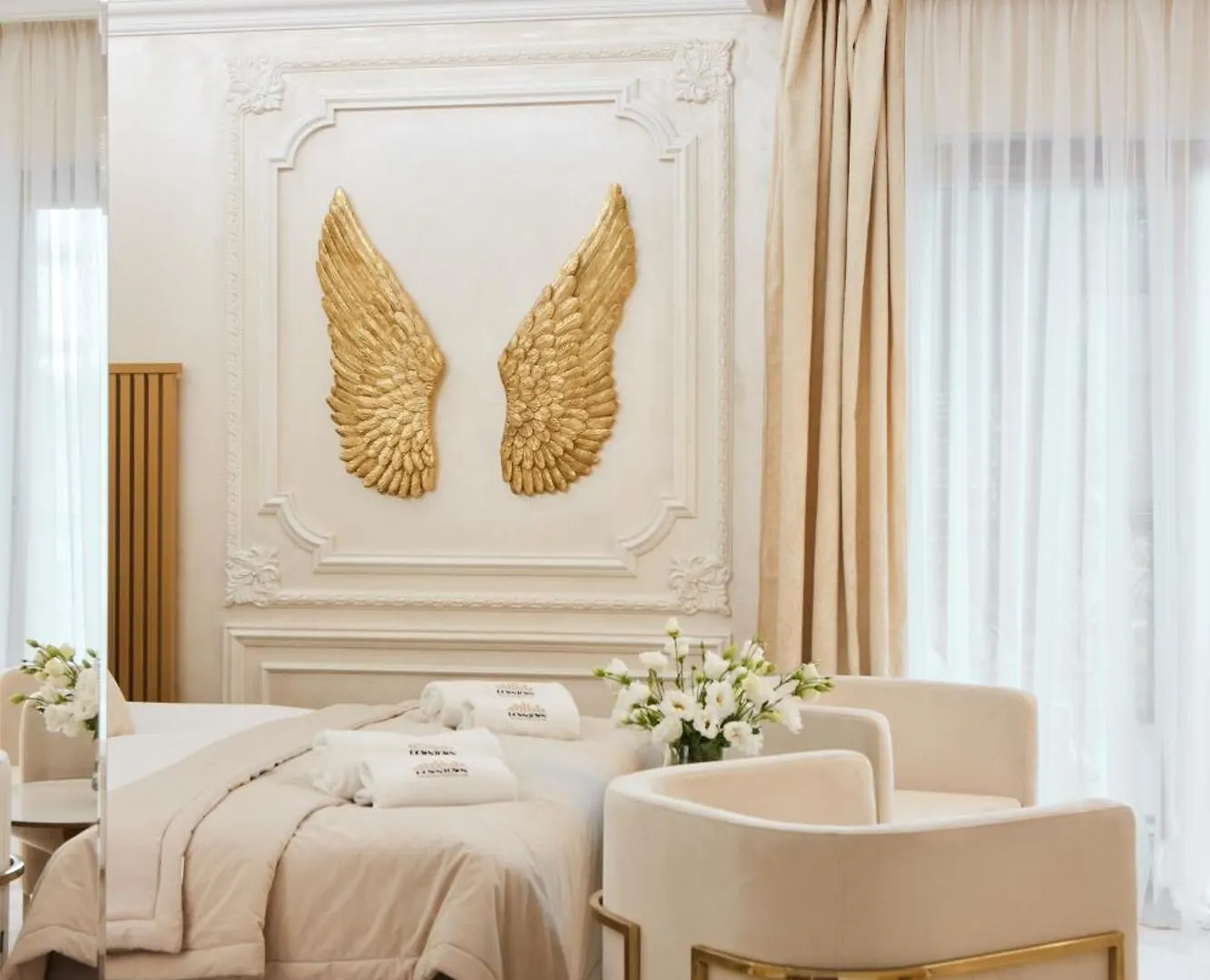 Jacuzzi Mirror Suite By Downtown Apartments 格但斯克