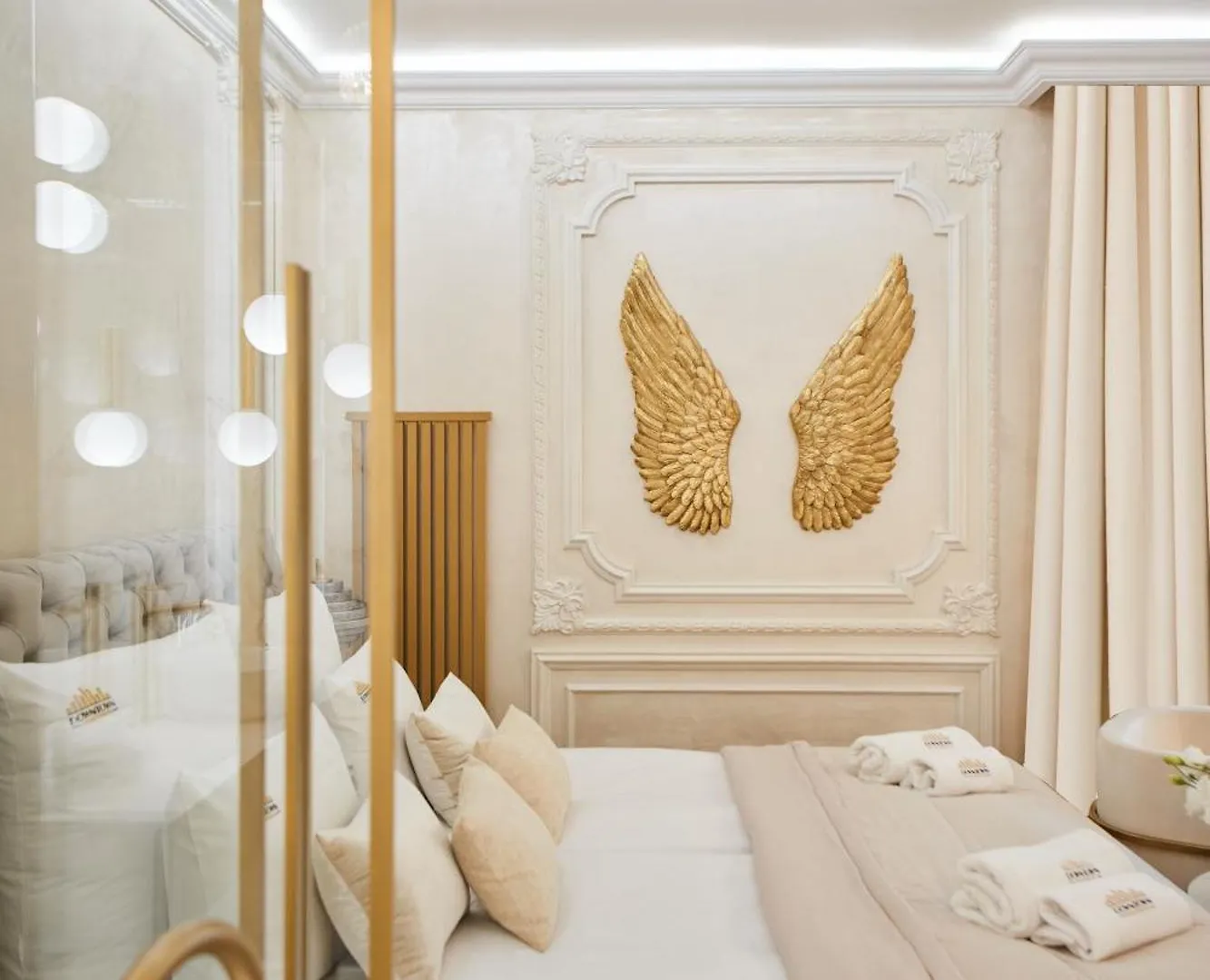 Jacuzzi Mirror Suite By Downtown Apartments 格但斯克 0*,