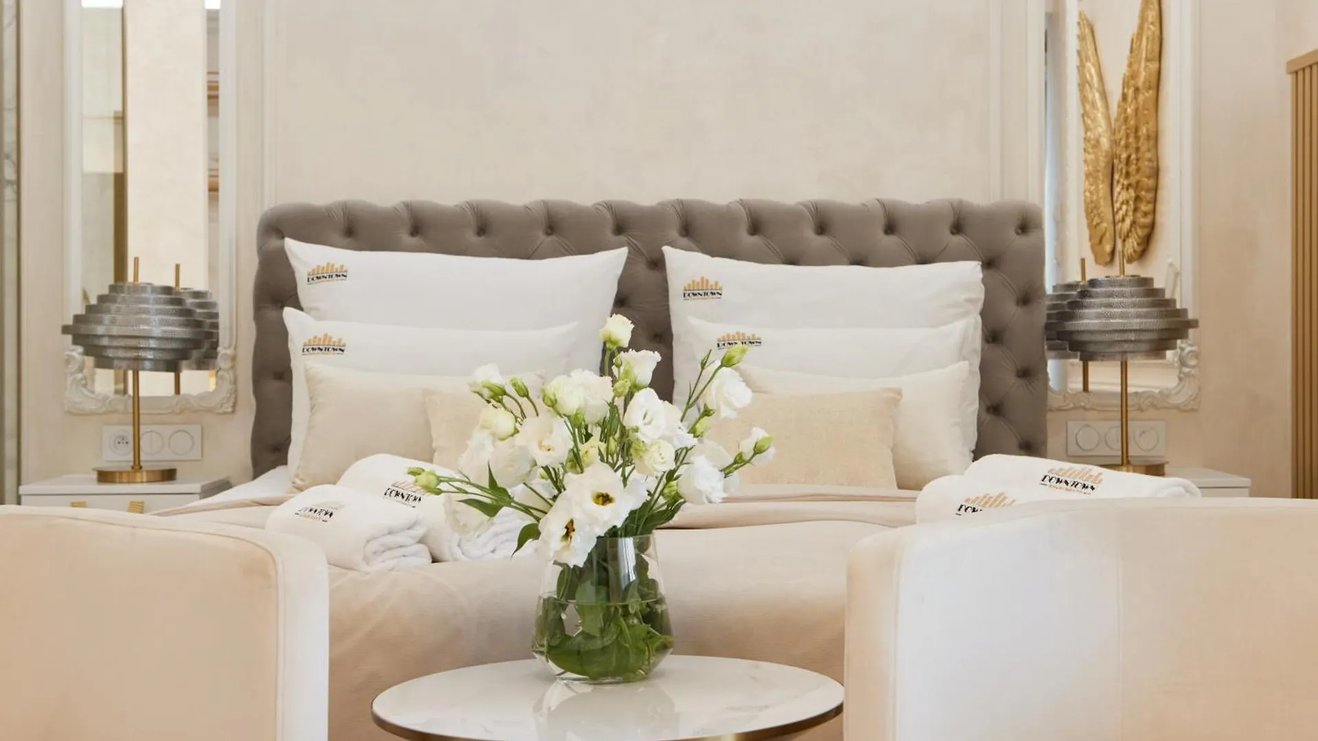 Jacuzzi Mirror Suite By Downtown Apartments 格但斯克 波兰