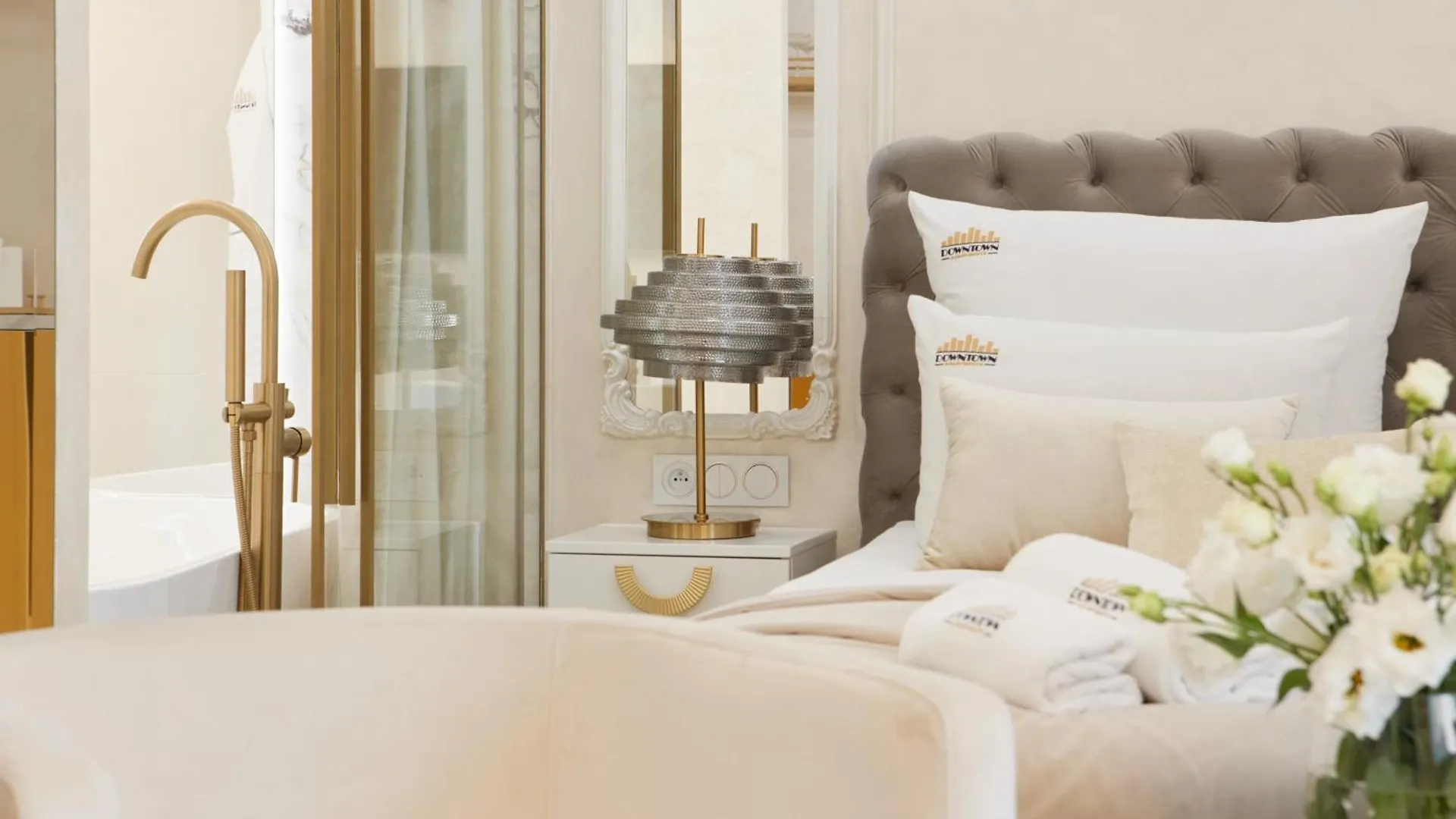 Jacuzzi Mirror Suite By Downtown Apartments 格但斯克 波兰